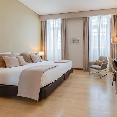 Отель Turim Palace Авейру
